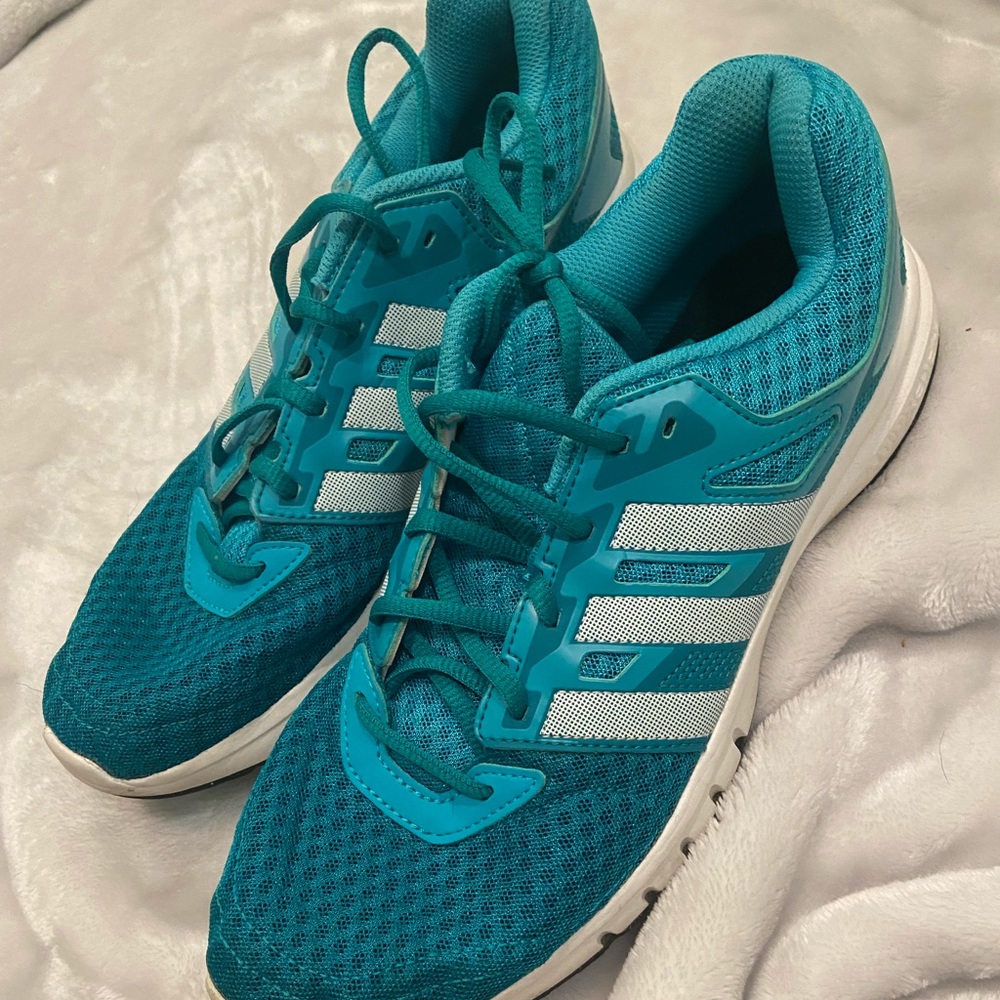 Adidas tennis shoes
